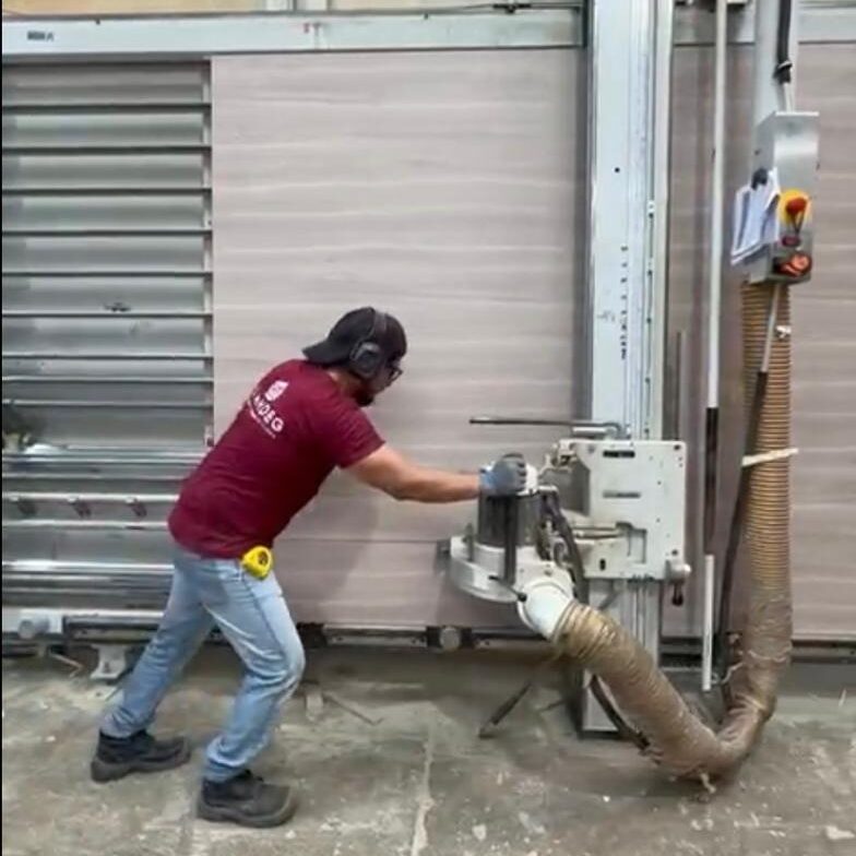 Home servicio de corte de planchas a la mediad